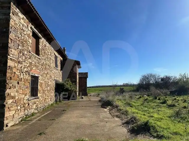 Casa o xalet en venda en Destriana amb Calefacció
