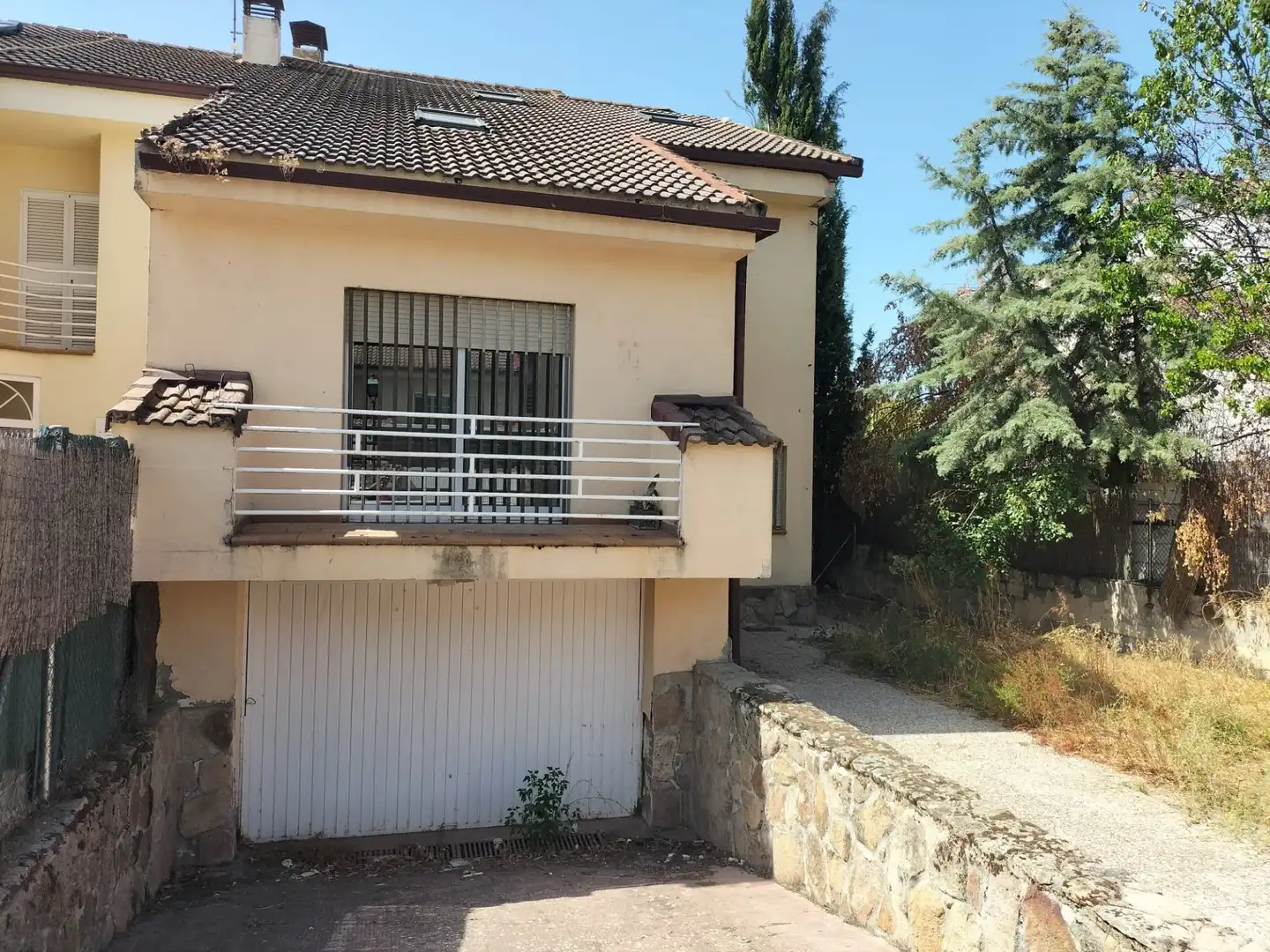 Exterior view of Detached homes for sale in La Navata
