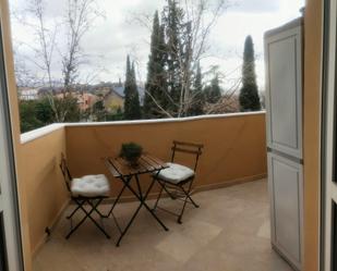 Balcony of Study to rent in  Granada Capital  with Heating, Private garden and Furnished