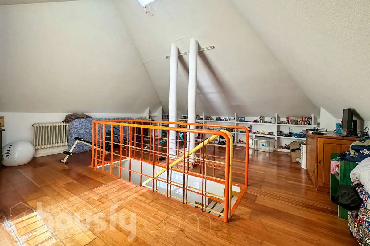 Detached homes for sale in Calle del Grabado, Sector 3