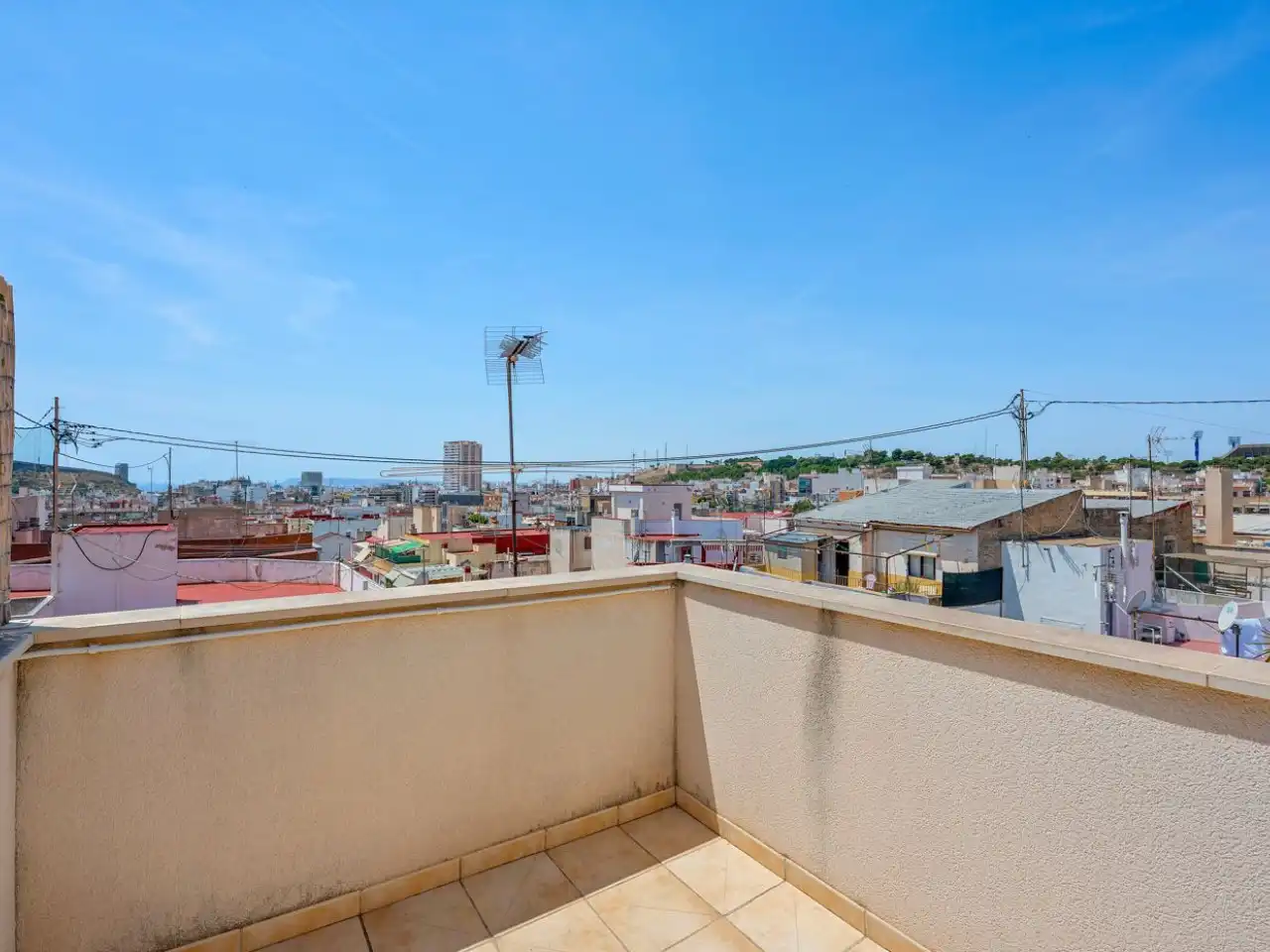 Terrassa de Apartament en venda en Alicante / Alacant amb Aire condicionat, Calefacció i Terrassa