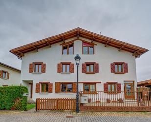 Exterior view of Single-family semi-detached for sale in Cendea de Olza / Oltza Zendea  with Balcony