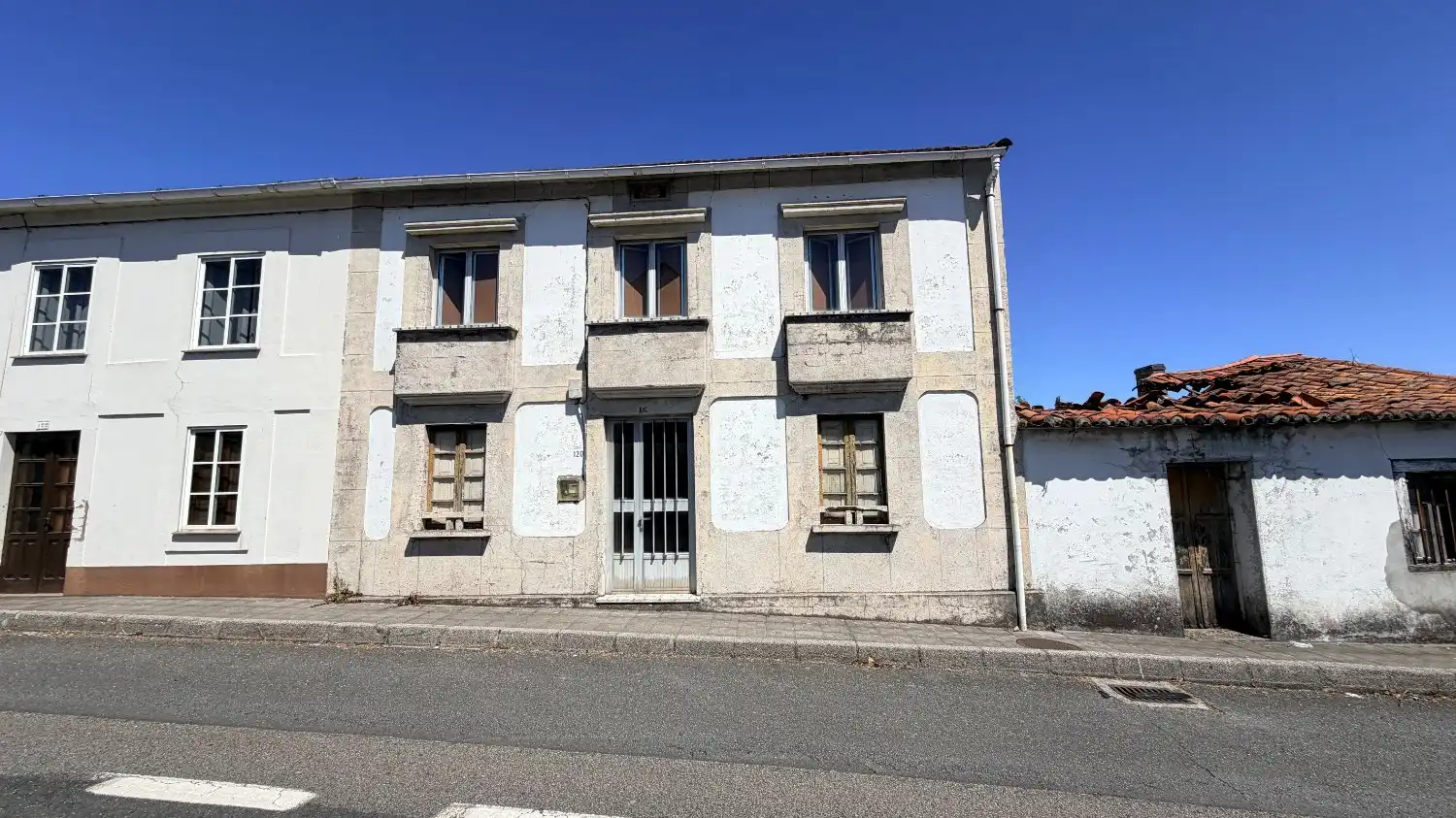 Vista exterior de Finca rústica en venda en Fene amb Parquet i Traster