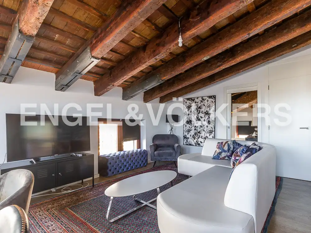 Sala d'estar de Àtic de lloguer en Valencia amb Aire condicionat, Calefacció i Parquet