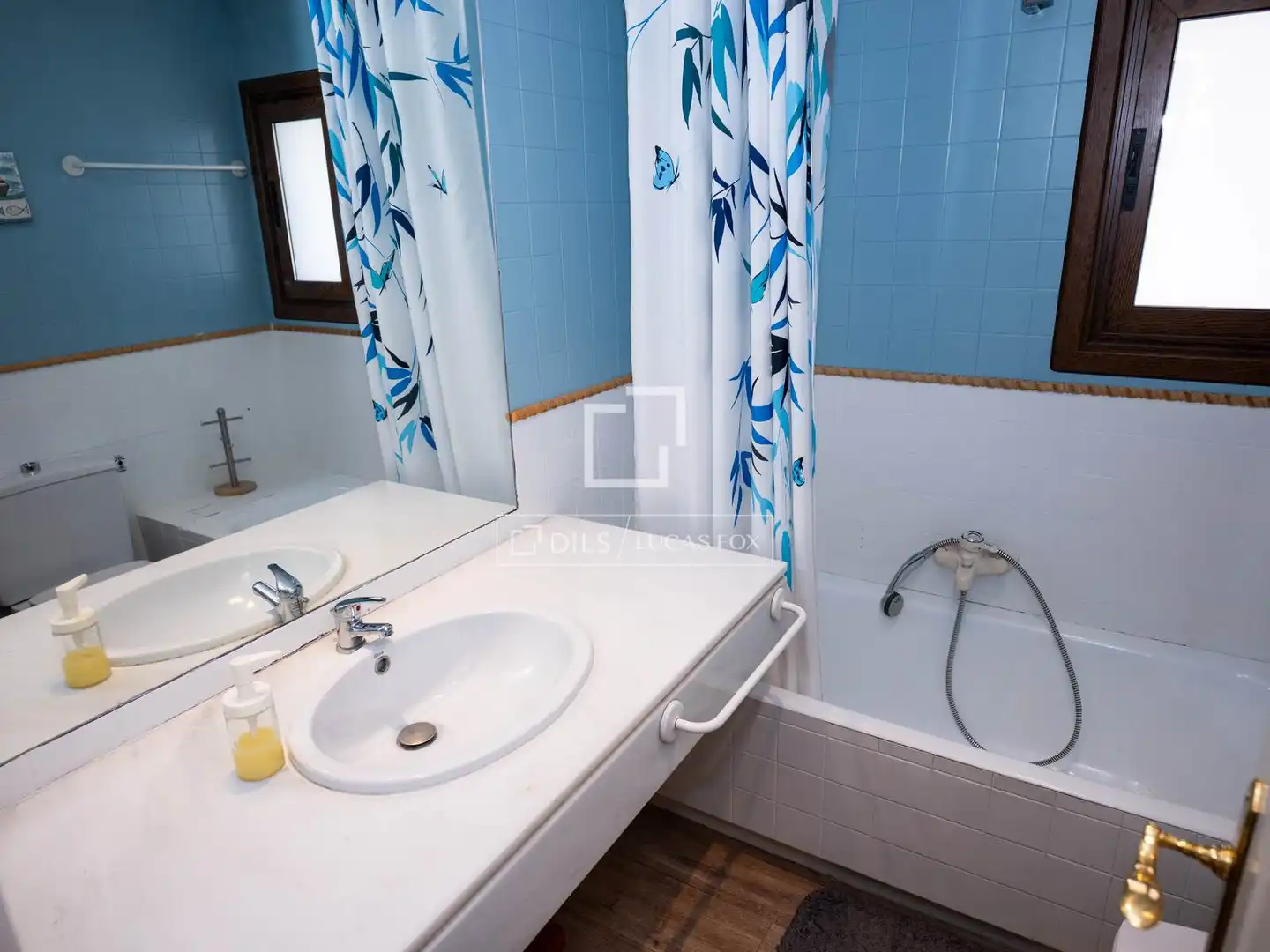 Bathroom of Houses for rent in Madrid  with Air Conditioner, Heating and Private garden