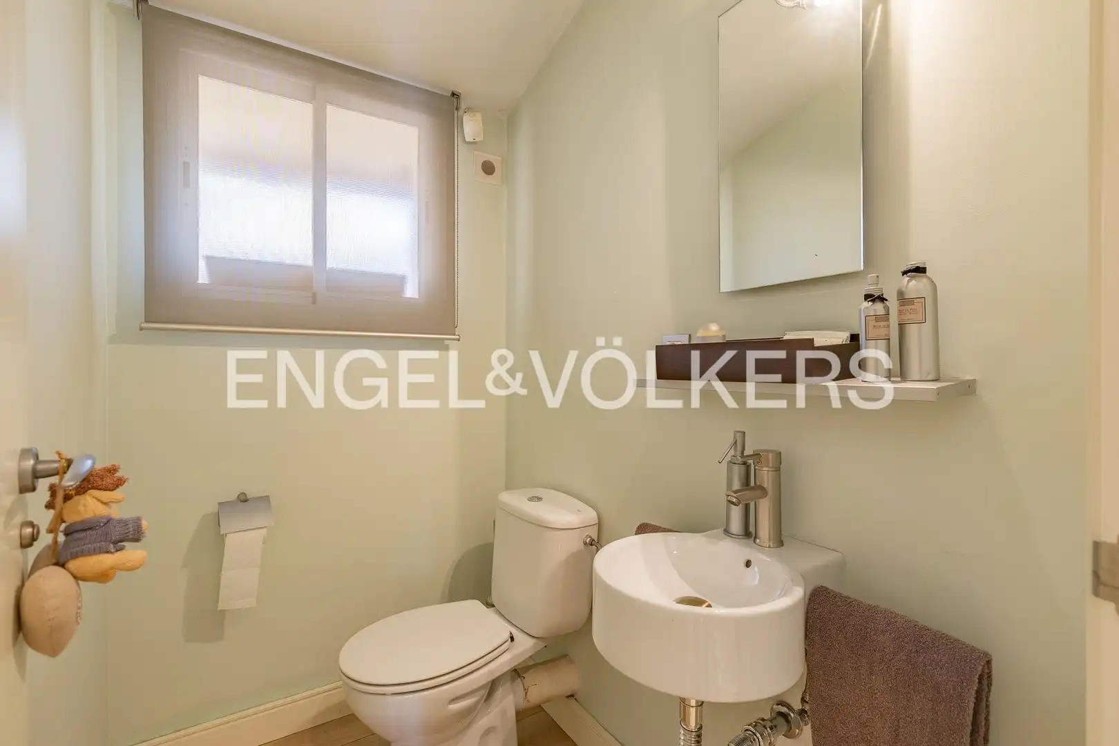 Bathroom of Attic for sale in Sabadell  with Air Conditioner, Heating and Parquet flooring