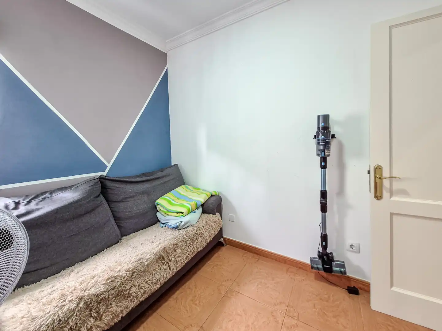 Habitación de Casa adosada en venta en Las Palmas de Gran Canaria con Terraza, Trastero y Amueblado