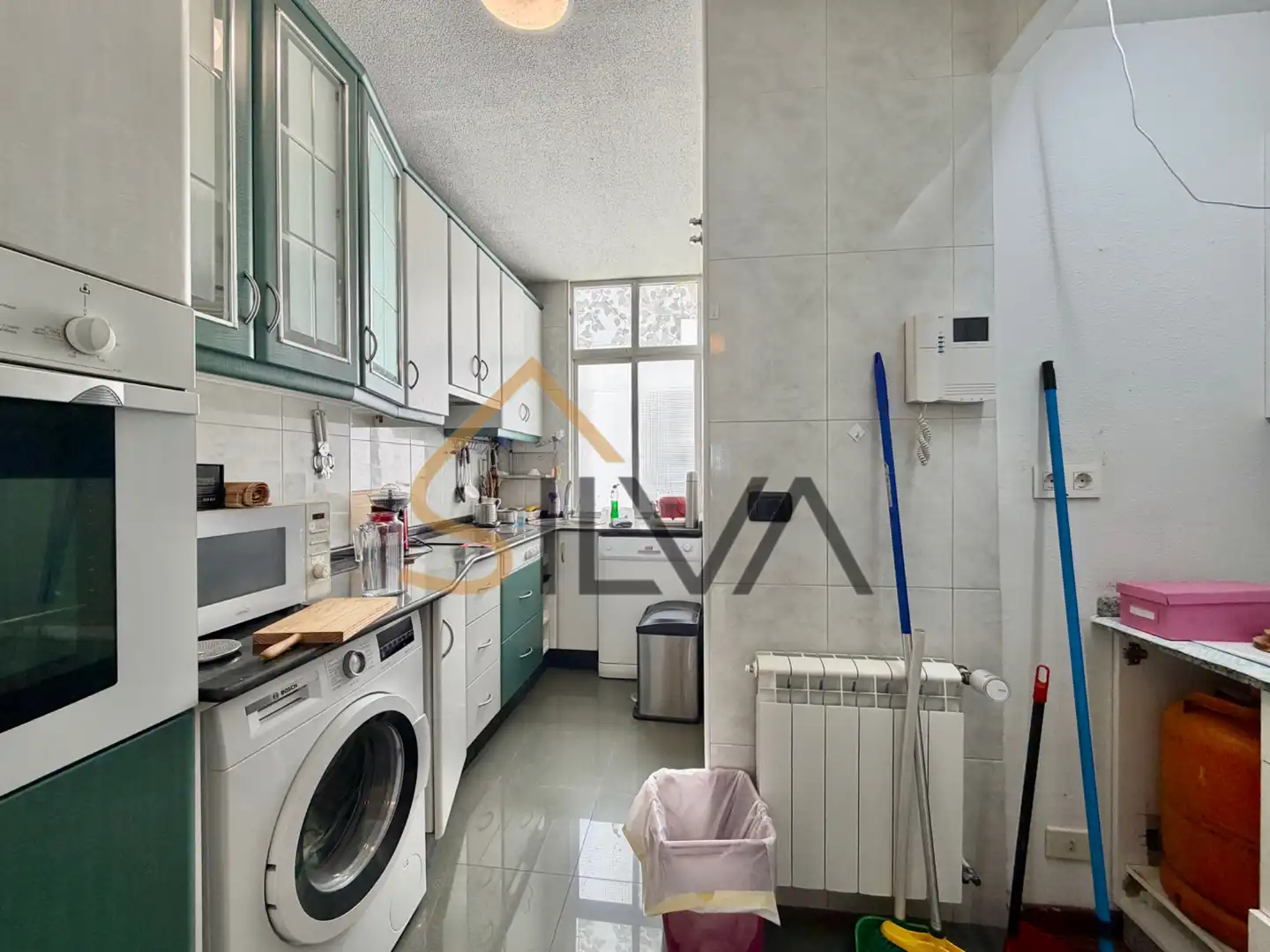 Cocina de Piso en venta en Lugo con Calefacción, Trastero y Amueblado