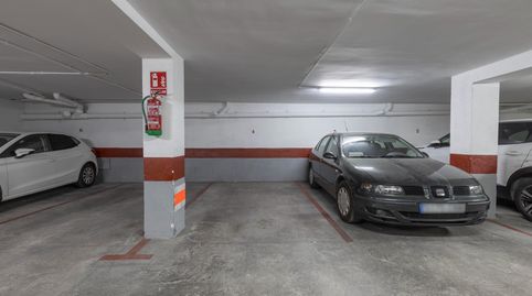 SE VENDE 🚗 Plaza de garaje amplia en Maracena, con fácil acceso y junto al Metro, imagen 2