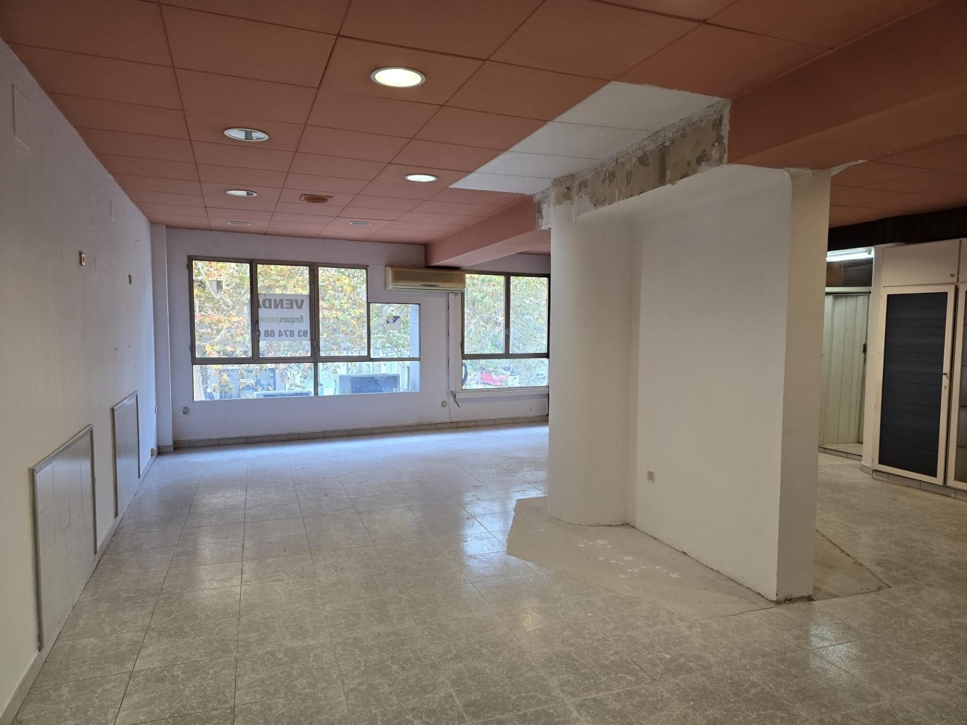 Office for sale in Manresa  with Air Conditioner and Heating