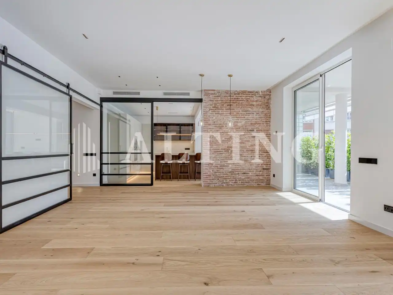 Sala d'estar de Pis en venda en  Barcelona Capital amb Aire condicionat, Parquet i Balcó