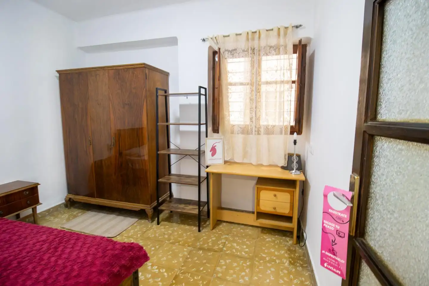 Bedroom of Flat for rent in Valencia  with Terrace and Furnished