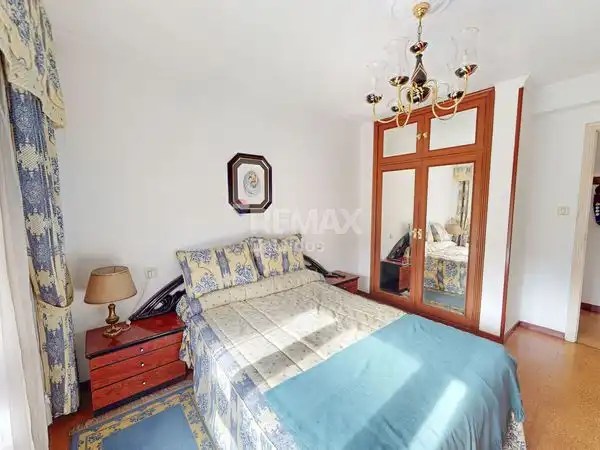 Habitación de Piso en venta en Vigo  con Parquet y Terraza
