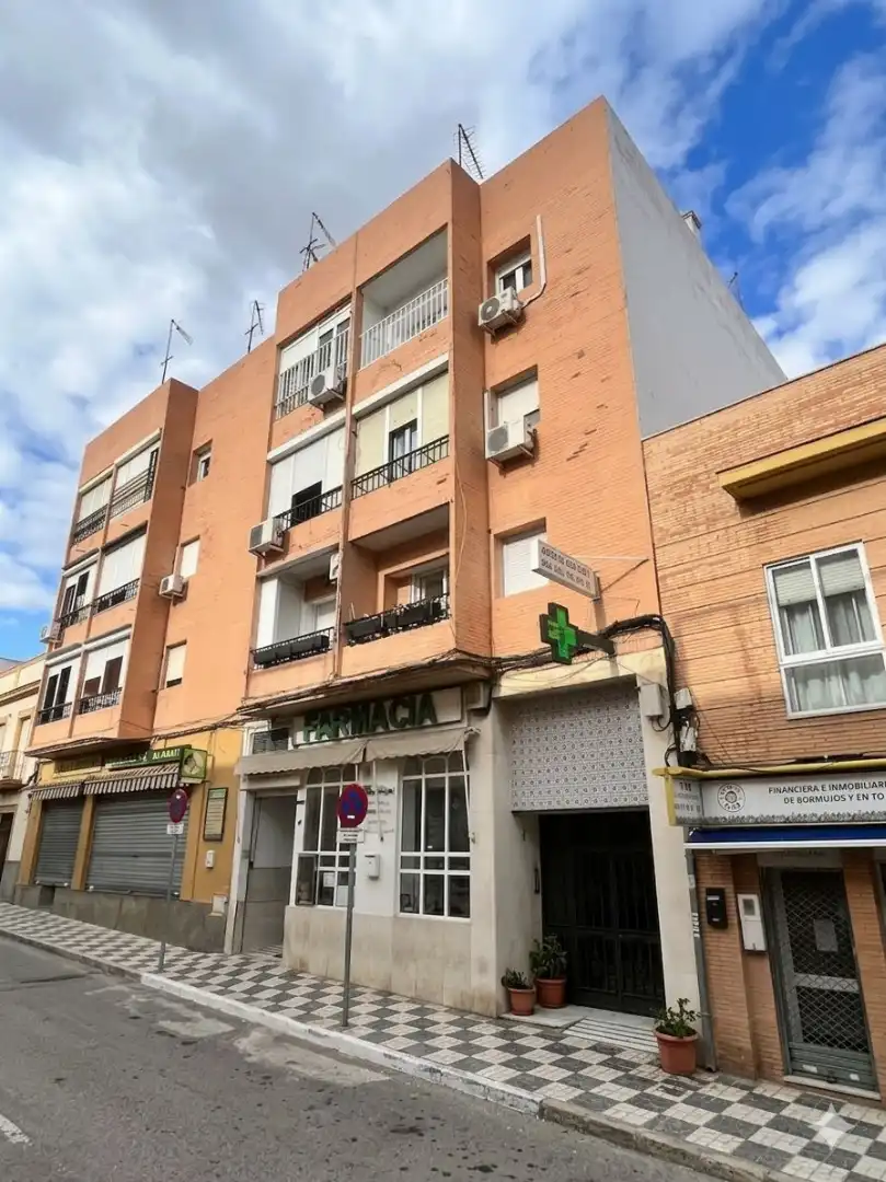 Piso en venta en Calle 28 de Febrero, 28, Avenida Juan Diego