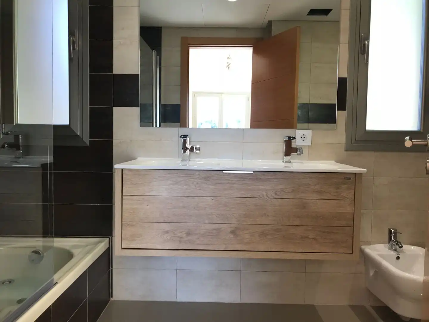 Bathroom of Houses for rent in Calvià  with Air Conditioner, Terrace and Balcony