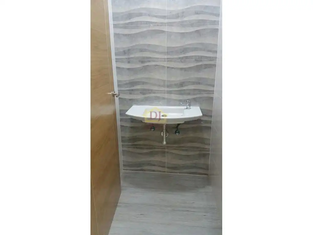 Baño de Local en venta en Salamanca