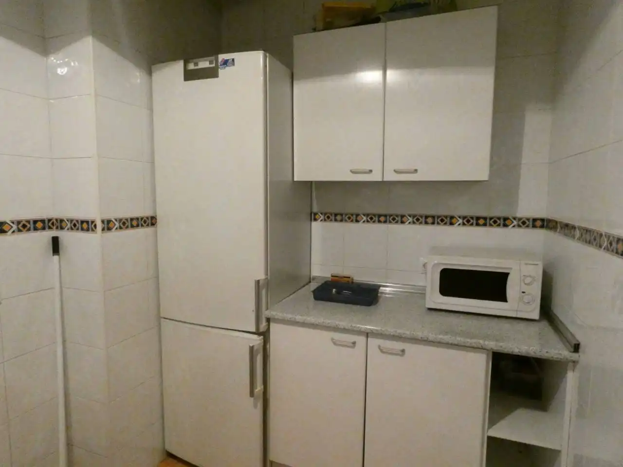 Flat for rent in Calle COVARRUBIAS, Avenida Europa - San Antón