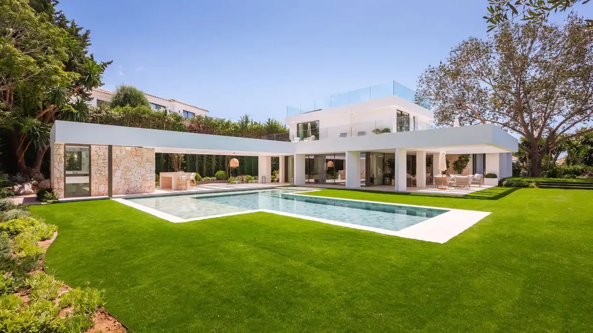 Detached house with pool for sale in Nueva Andalucía, imagen 49