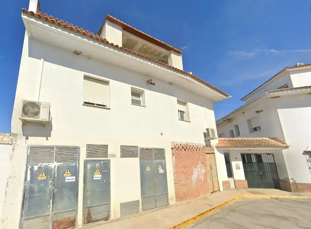 Geschaftsraum zum Verkauf in Calle Guadiamar, 16, Sanlúcar la Mayor