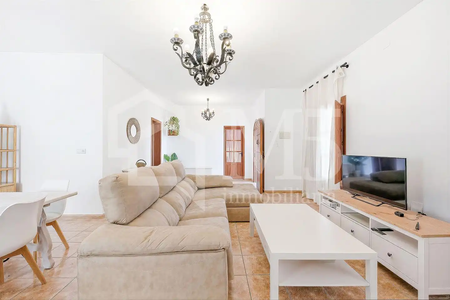 Wohnzimmer von Country house zum Verkauf in Vélez-Málaga mit Klimaanlage, Privatgarten und Terrasse