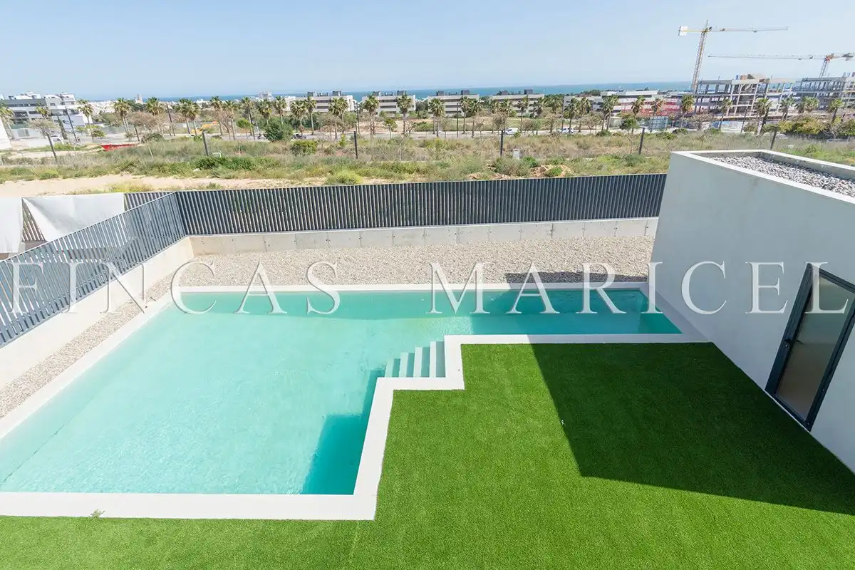 Swimming pool of Houses for sale in Sitges  with Air Conditioner, Heating and Private garden