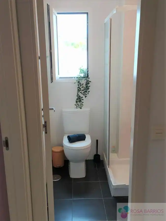 Bathroom of Flat for sale in Estepona  with Terrace and Community pool