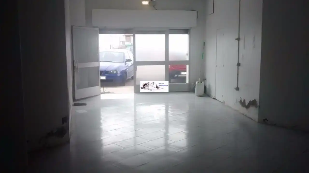 Locale commerciale in affitto a Avenida Orense