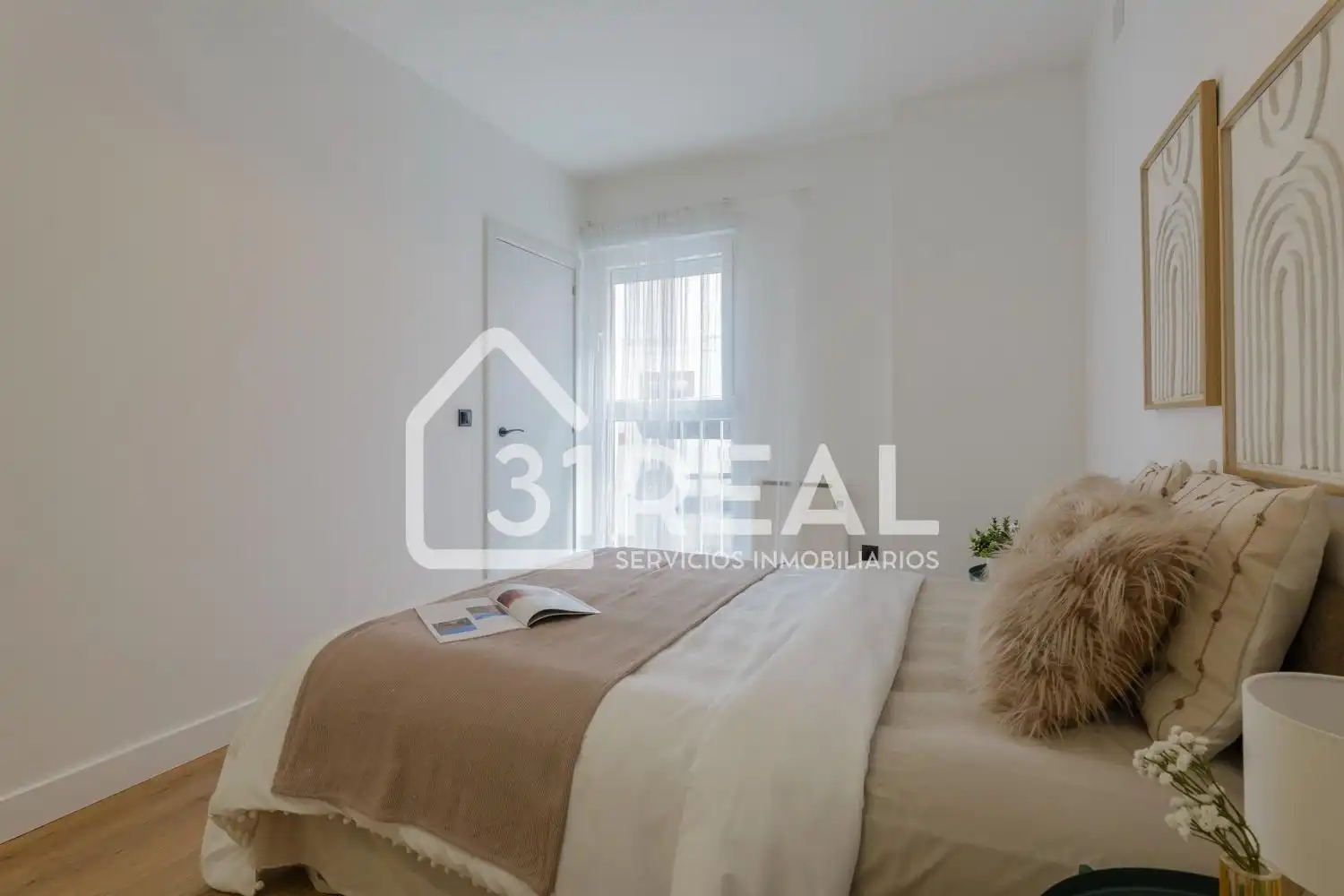 Bedroom of Flat for sale in Madrid  with Heating and Furnished
