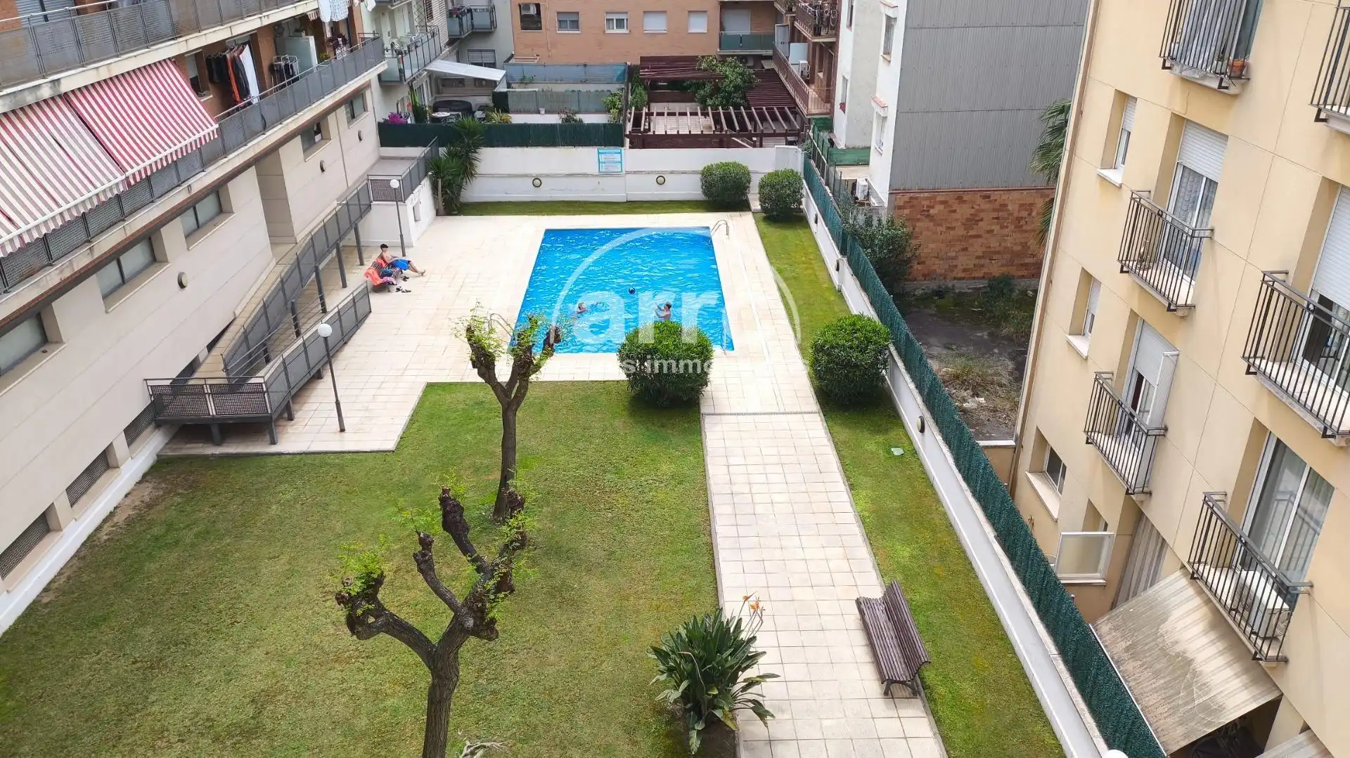 Dúplex amb terrassa en venda a Calella, imagen 2