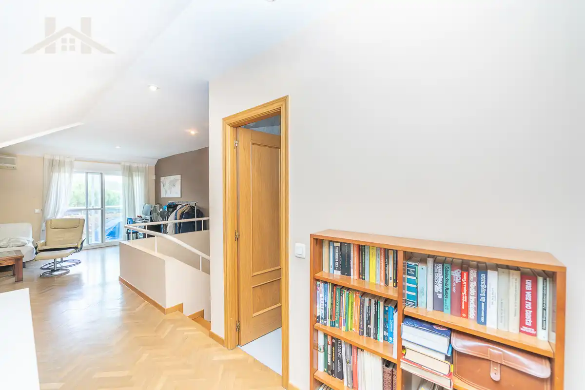 Duplexes for sale in Torrelodones  with Air Conditioner, Heating and Terrace