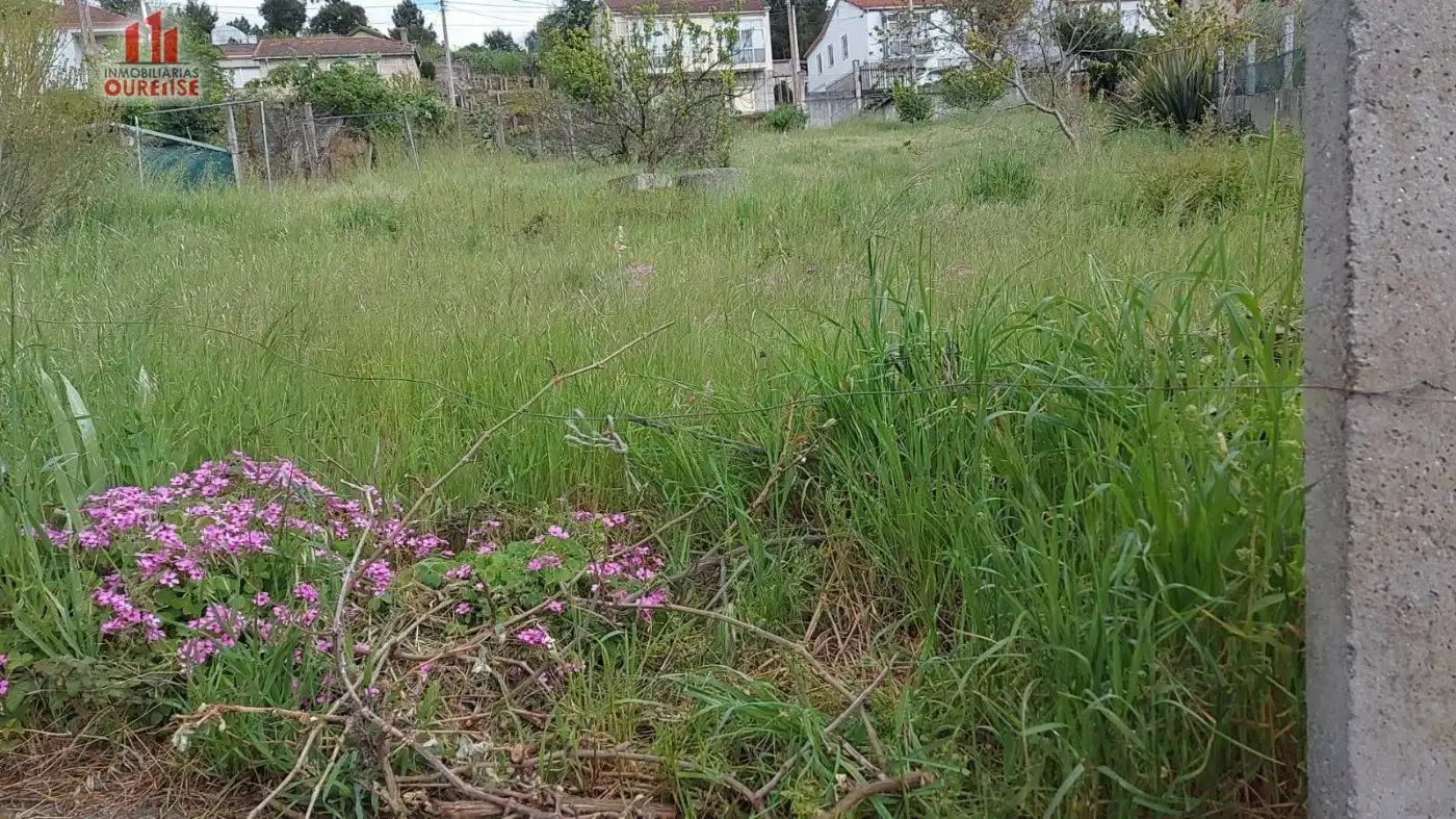 Casa o chalet en venta en Ourense Capital  con Jardín privado, Trastero y Amueblado