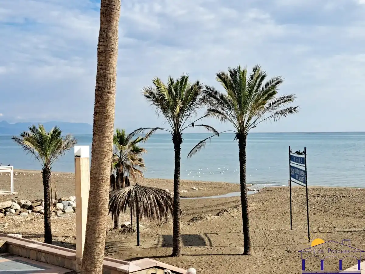 Vista exterior de Estudio en venta en Benalmádena con Aire acondicionado, Calefacción y Terraza
