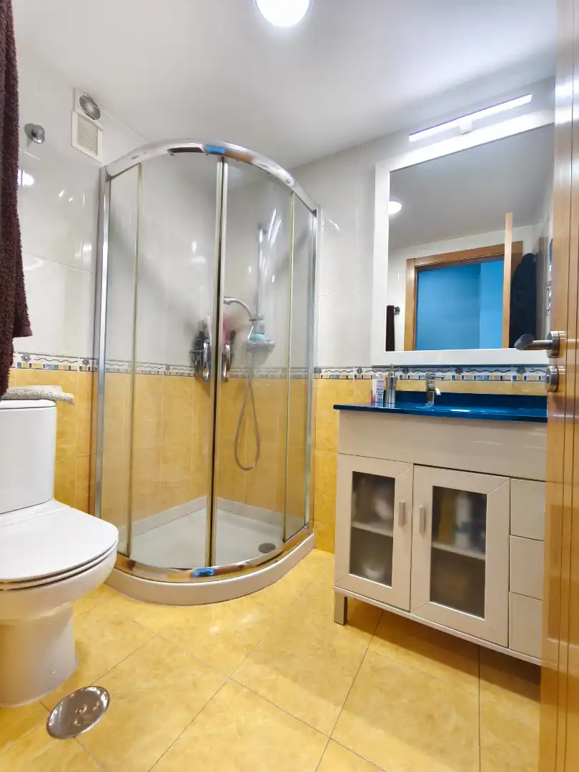 Baño de Piso en venta en Ames con Calefacción, Terraza y Trastero