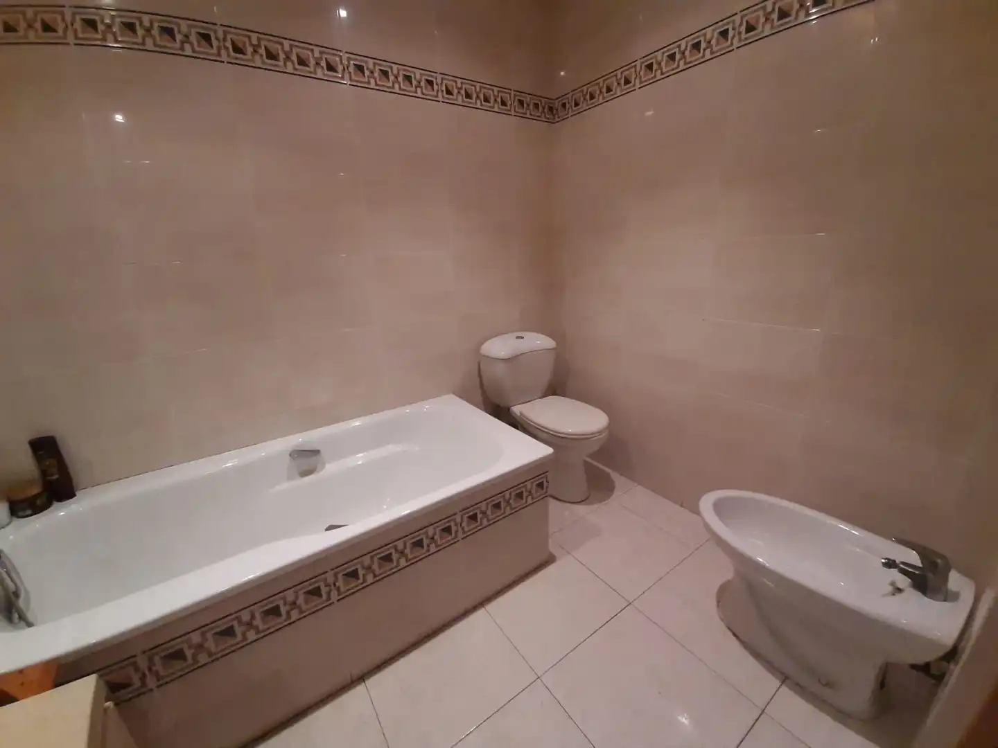 Baño de Casa adosada en venta en Mollerussa con Aire acondicionado, Calefacción y Jardín privado