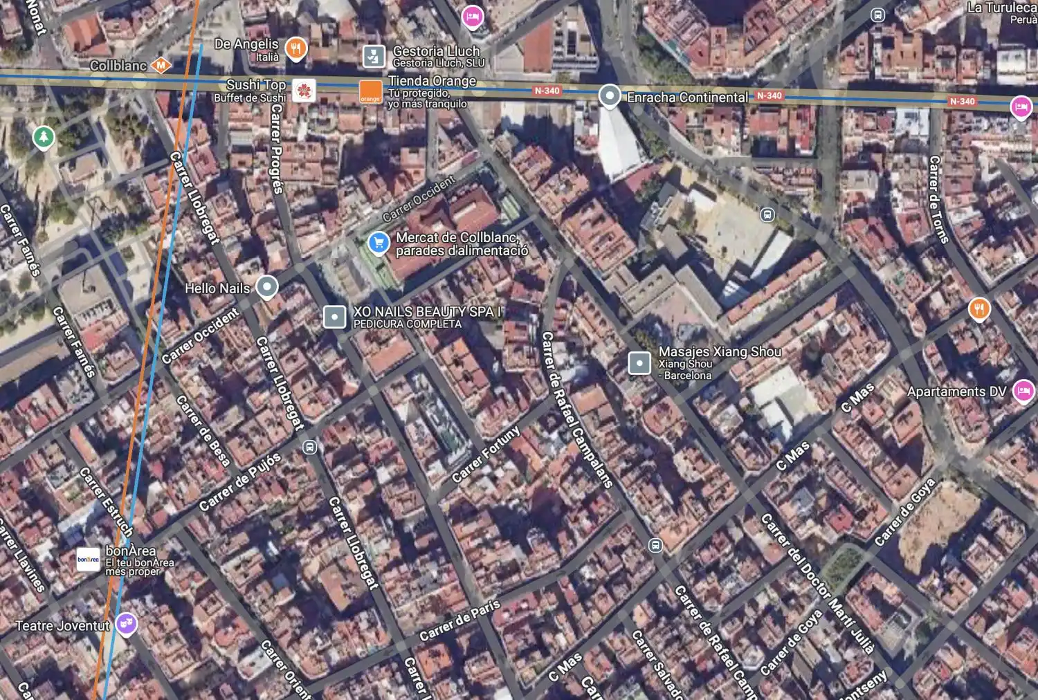 Vista exterior de Edificio en venta en Barcelona con Alarma