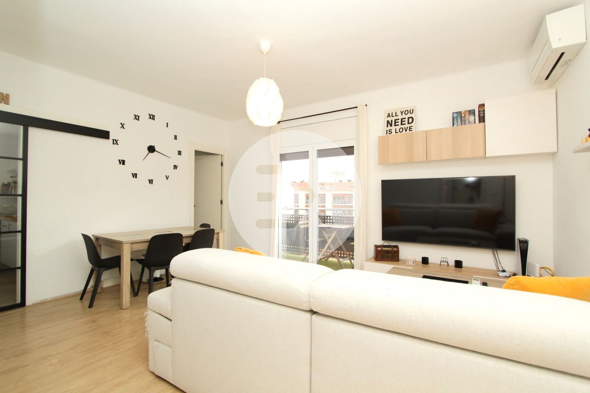 Sala de estar de Piso en venta en Castelldefels con Aire acondicionado, Calefacción y Parquet
