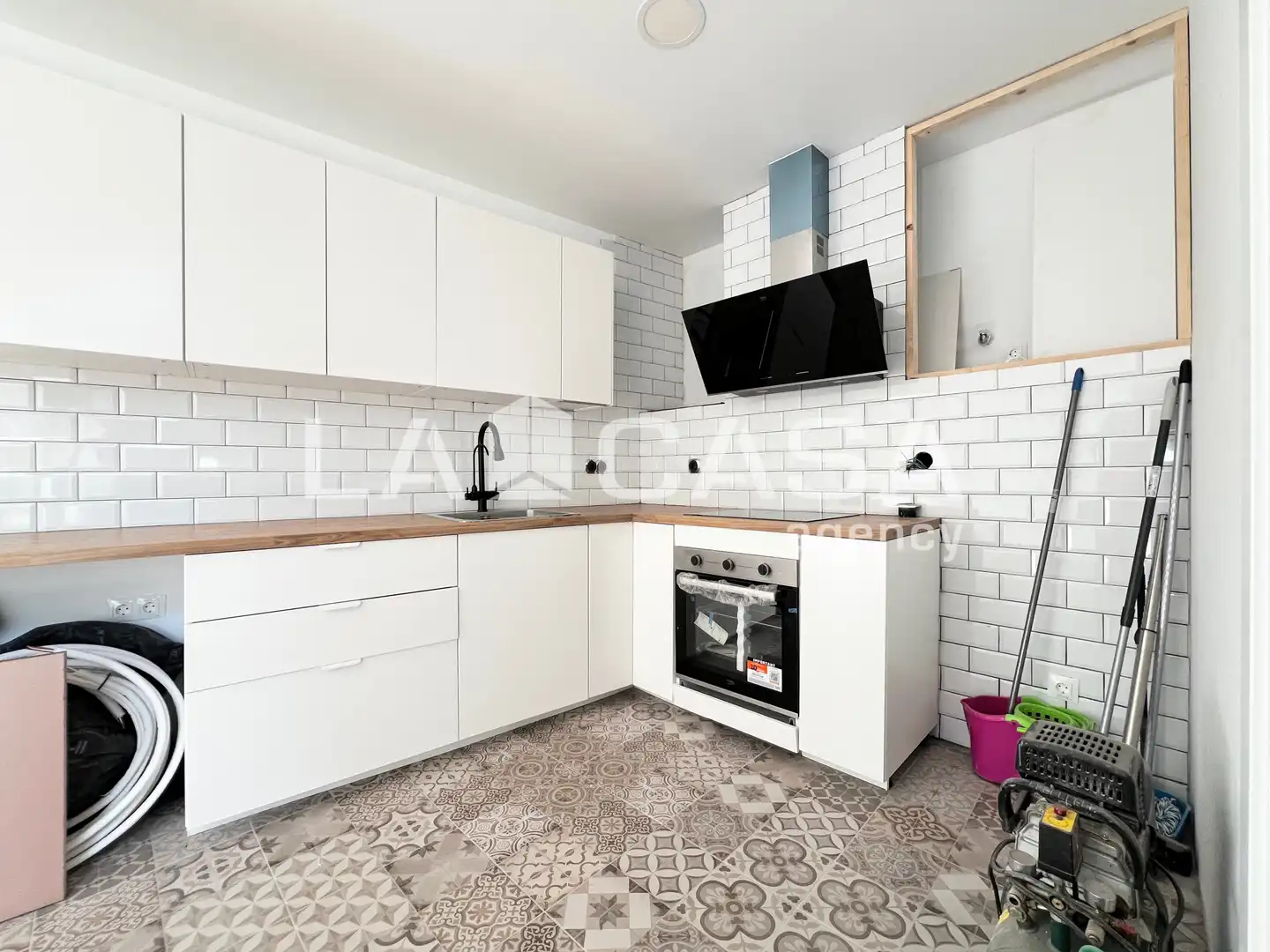 Küche von Maisonette zum Verkauf in Badalona mit Klimaanlage