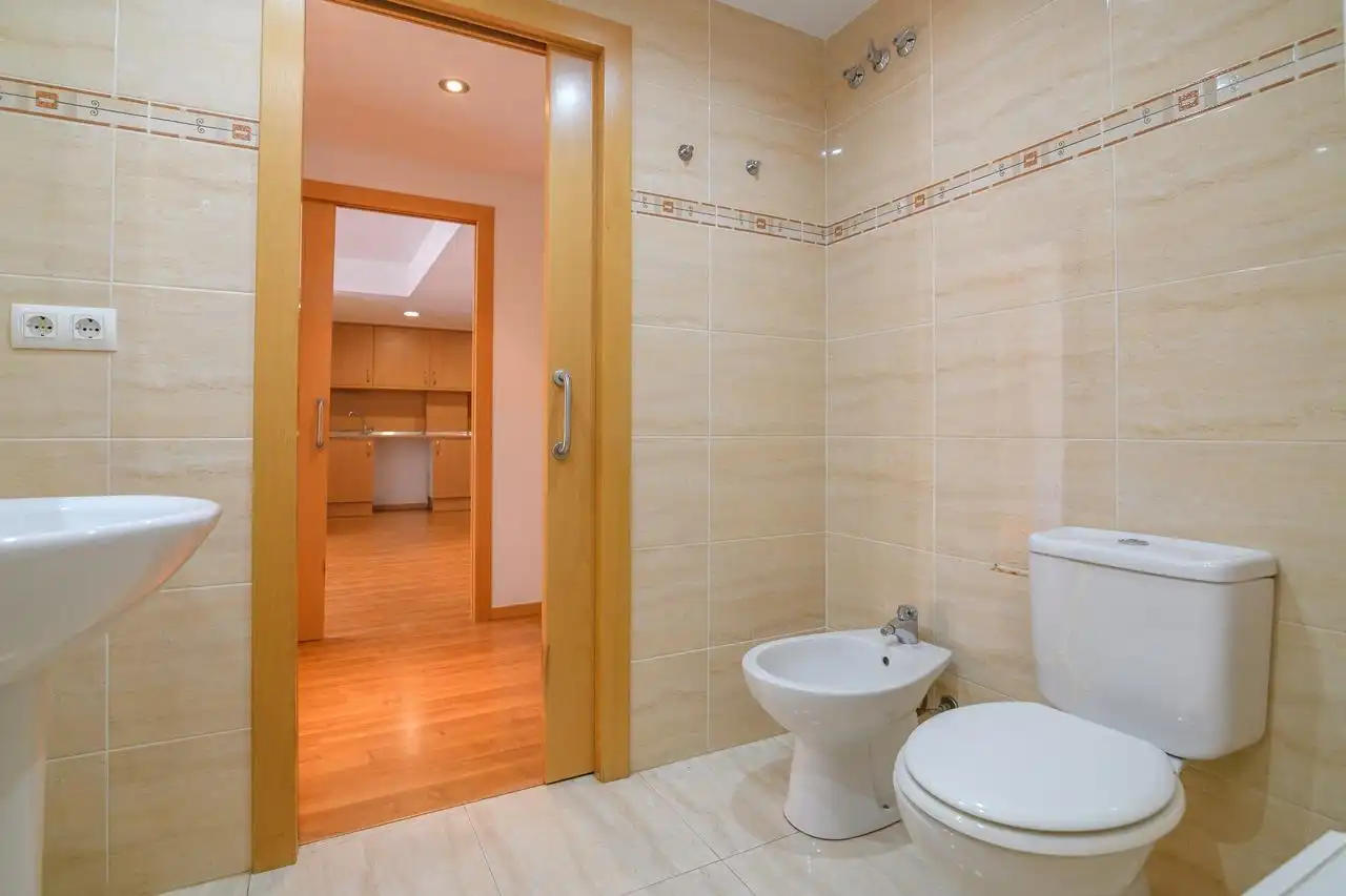Bathroom of Flat for sale in Santpedor  with Heating, Parquet flooring and Balcony