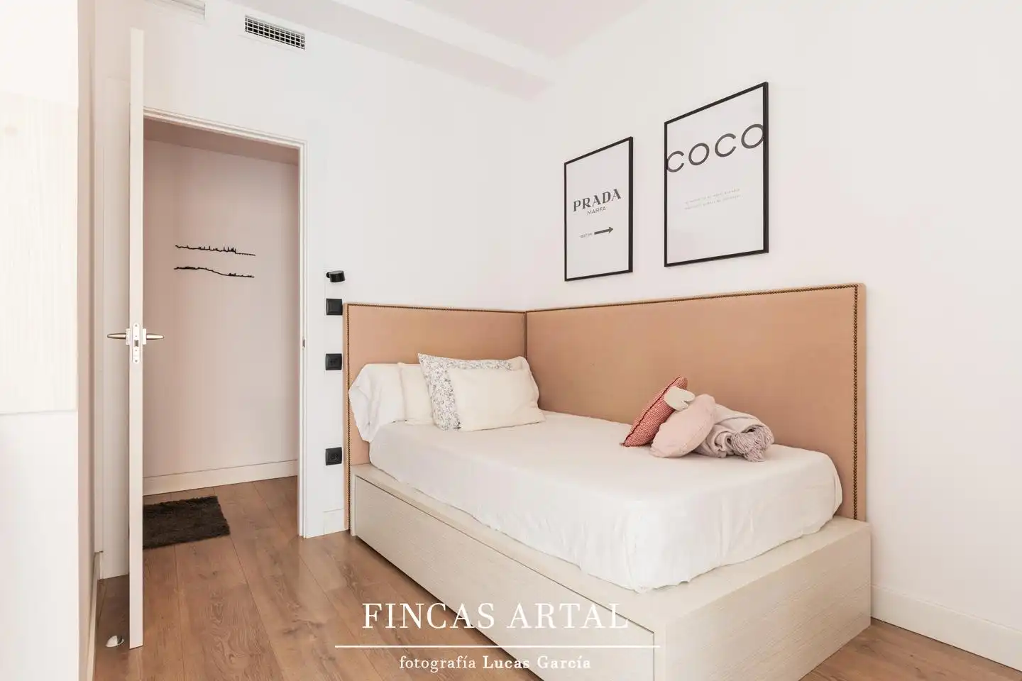 Habitación de Piso en venta en Zaragoza con Aire acondicionado, Calefacción y Terraza