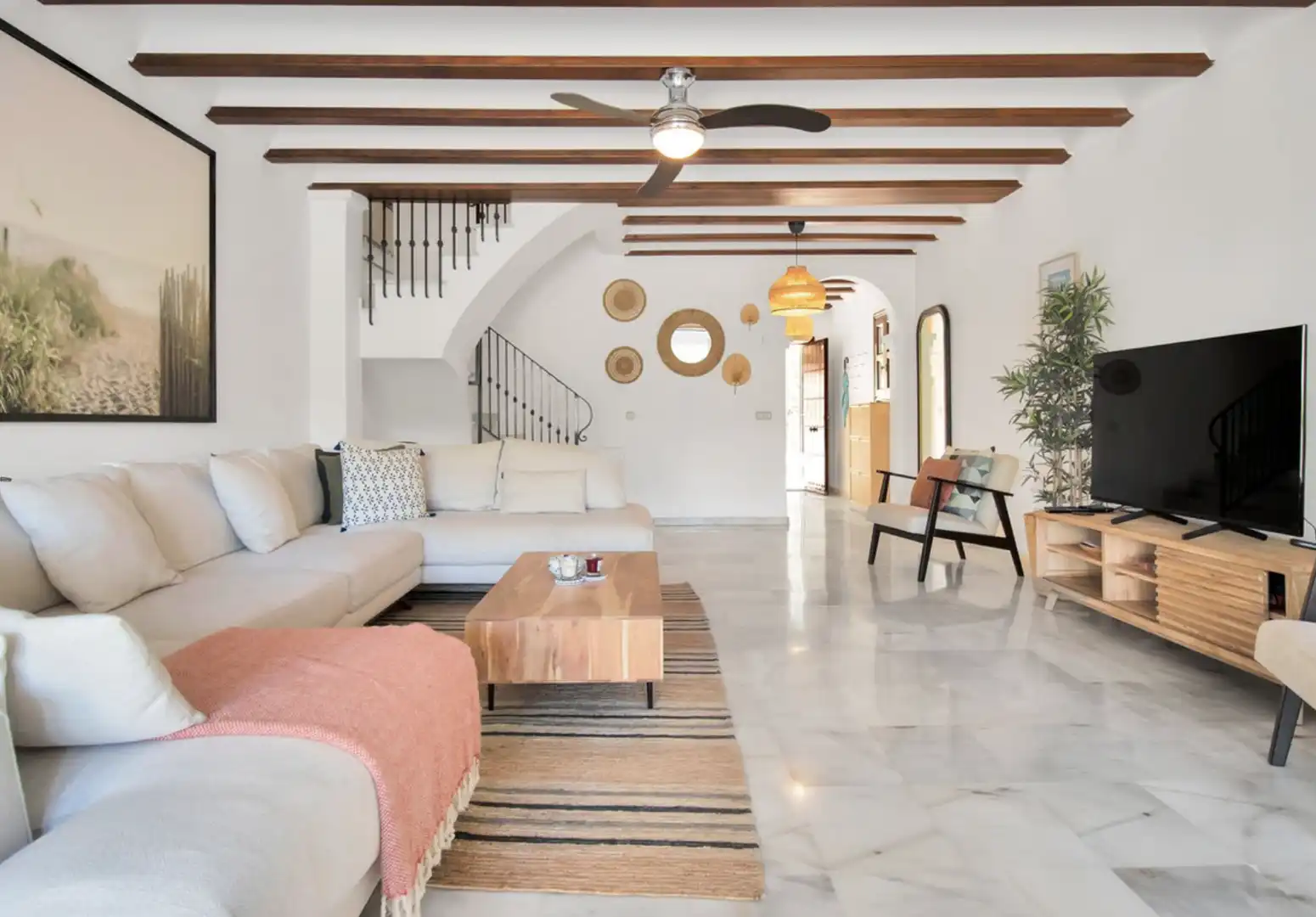 Sala de estar de Casa adosada en venta en Marbella con Aire acondicionado, Jardín privado y Terraza