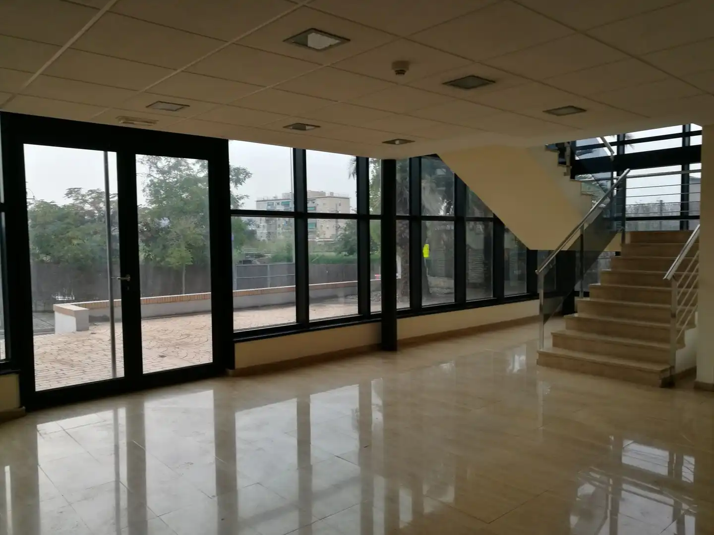 Nau industrial de lloguer en Sant Joan Despí