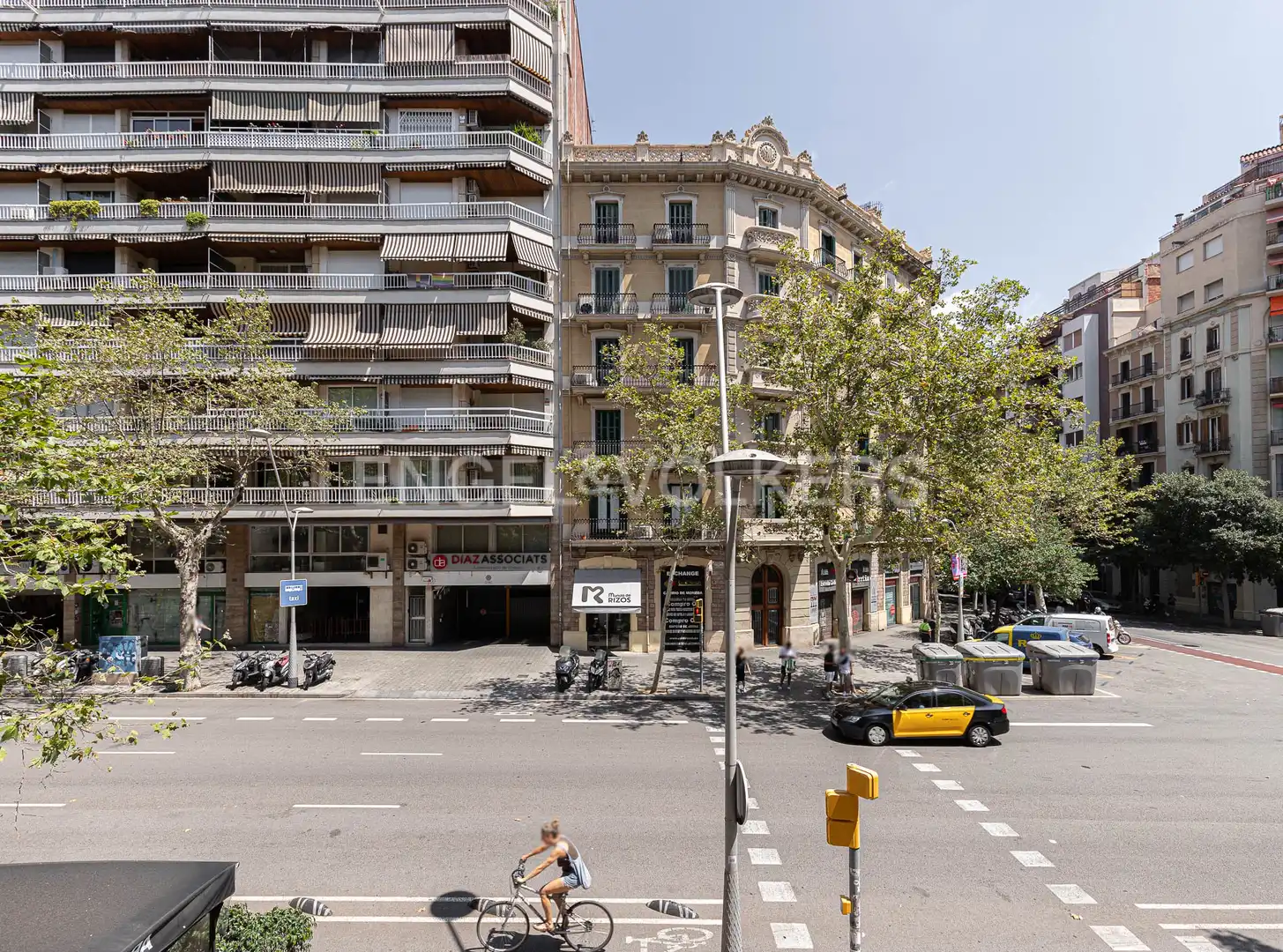 Exterior view of Flat for rent in Barcelona  with Air Conditioner, Heating and Parquet flooring