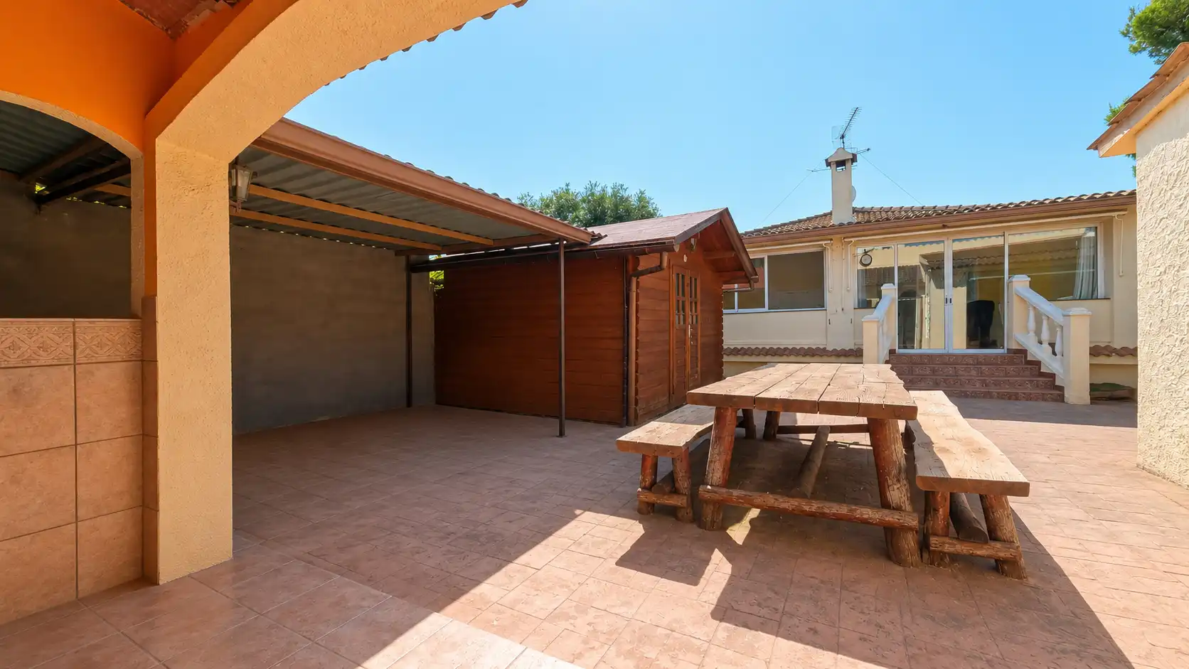 Terraza de Casa o chalet en venta en Cunit con Aire acondicionado, Calefacción y Jardín privado