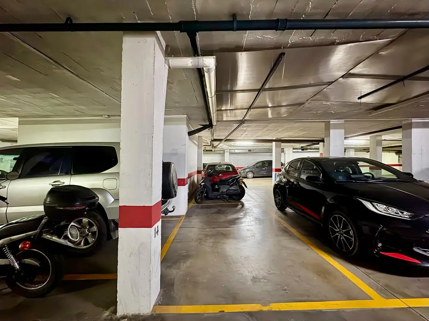 Parking de Piso en venta en Málaga con Aire acondicionado, Terraza y Amueblado