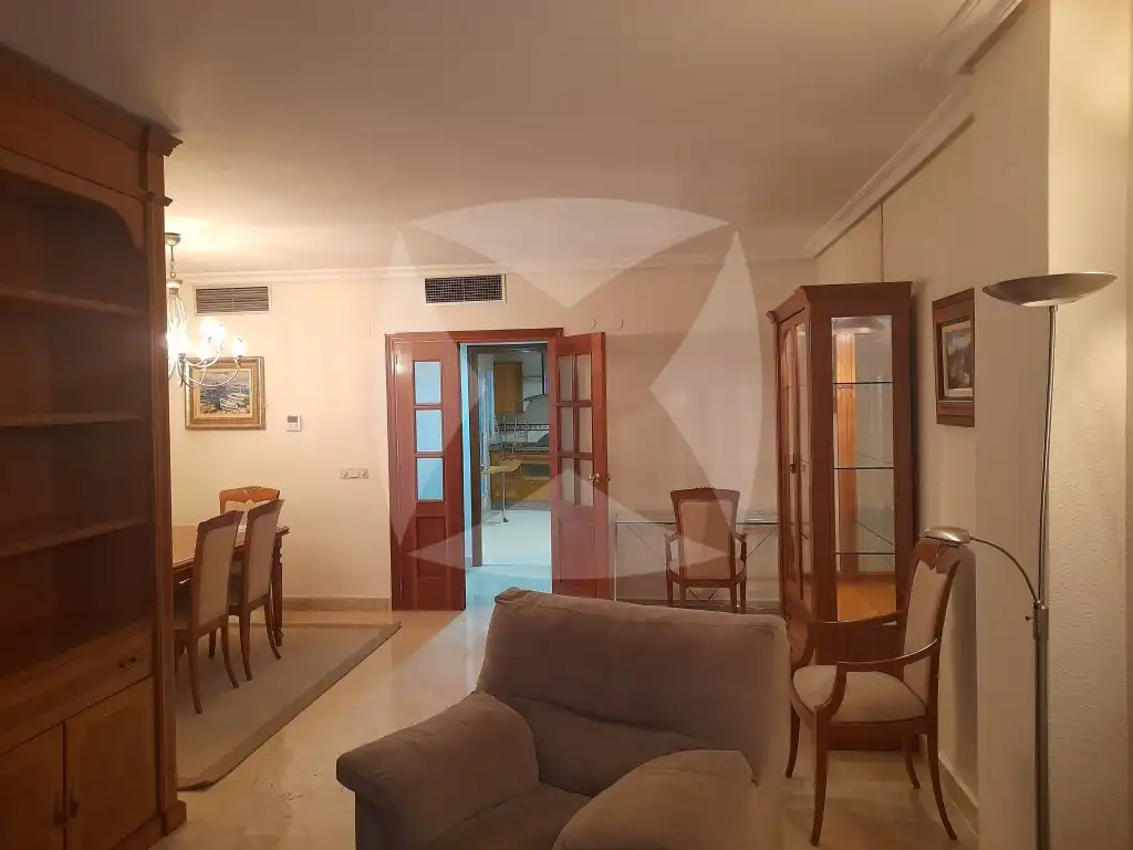 Piso de alquiler en Calle Zurbaran, Casco Antiguo