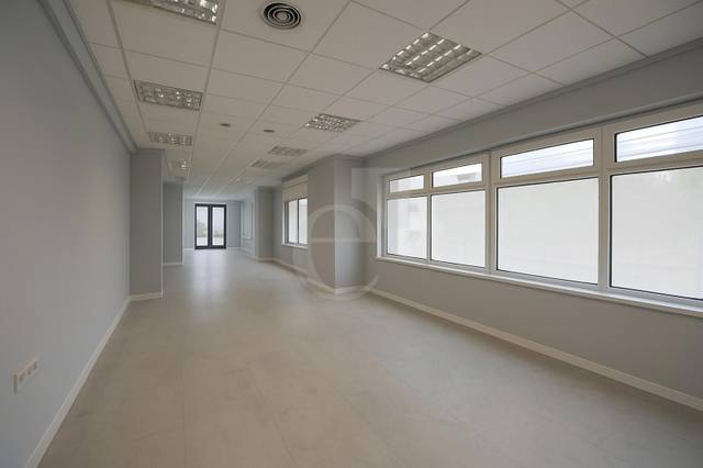 Oficina en Alquiler en El Pla del Remei