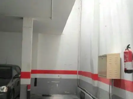 Garaje de alquiler en Carrer d'Arizala, 9, Sants-Badal