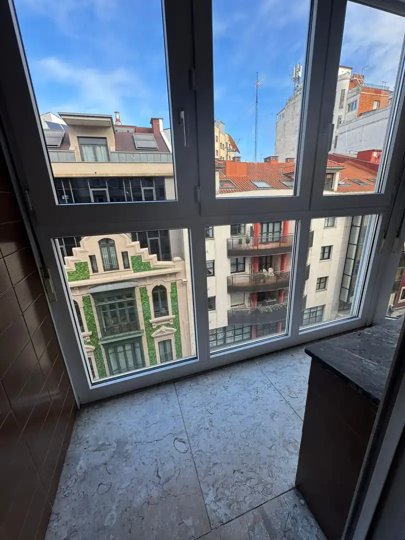Balcony of Flat for rent in Gijón   with Heating and Parquet flooring