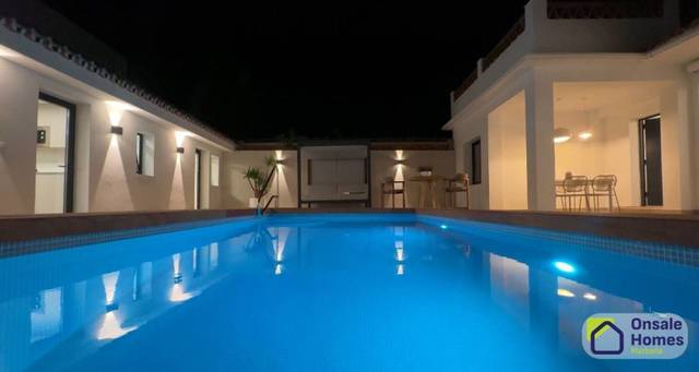 Casa-chalet en Venta en Calle Calle madrid , 30 en Costabella