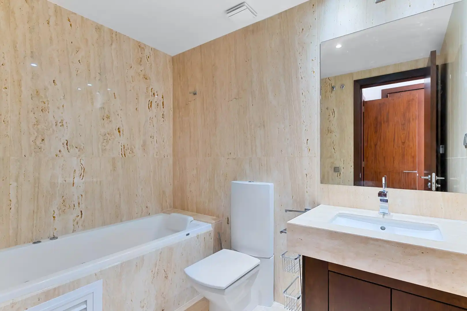 Penthouse with pool for sale in Nueva Andalucía, imagen 17